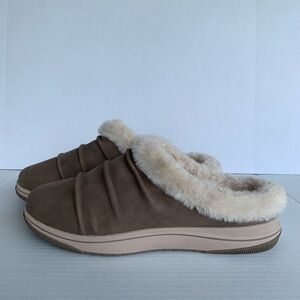Clarks Cloudsteppers Faux Fur Clogs Breeze Willow Taupe Size 10W Never Worn